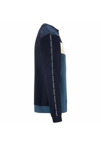 Sudadera azul marino con paneles contrastantes en azul claro y crema, puños acanalados y estampado vertical del logo en la manga. Tejido de algodón.