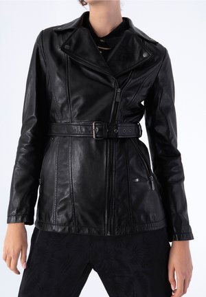 Abrigo corto - black