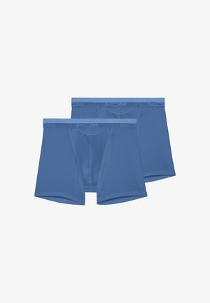 Boxer da uomo blu, realizzati in tessuto morbido, con elastico in vita decorato con il logo. Due paia esposte affiancate.