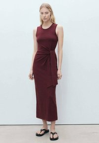 Mango FERTI - Shift-haljina - bordeaux