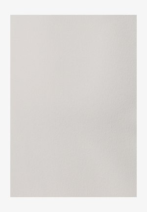 Textúrovaný biely papier s mierne drsným povrchom, jednotnej farby, bez viditeľných vzorov alebo akcentov, vhodný na rôzne remeselné použitie.