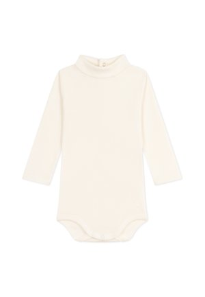 Babyromper met lange mouwen in crèmekleur, met een hoge kraag en drukknoopjes aan de achterkant en onderaan voor makkelijk aan- en uitkleden en luierwissel.