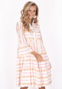 IZIA LONGSLEEVE - Rochie tip cămașă - orange