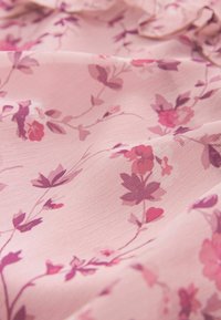 Laura Ashley REGULAR FIT - FLORAL - Vestito casual - pink