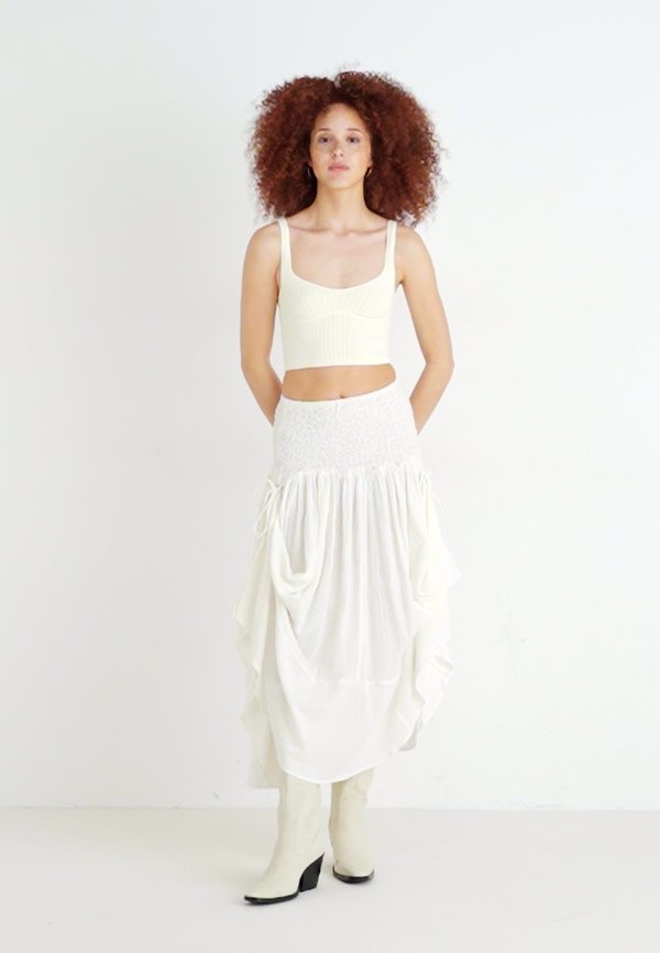 MEG SEAMLESS CROP - Top - ivory4