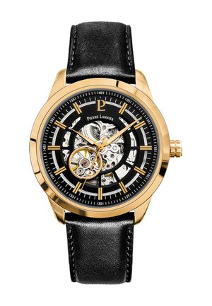Montre dorée avec un bracelet en cuir noir, cadran mécanique transparent, aiguilles et index dorés sur fond noir.