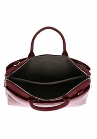 Sac à main en cuir bordeaux avec un extérieur texturé, des poignées supérieures doubles, une fermeture éclair et un intérieur spacieux avec deux compartiments.