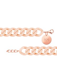 Bracelet en résine rose avec des maillons ovales, un fermoir en rose gold et un pendentif rond gravé avec "glace".