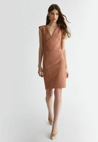 LIU JO STRETCH SHEATH - Hverdagskjole - cognac
