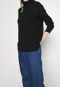 Max Mara Leisure Pullover - black