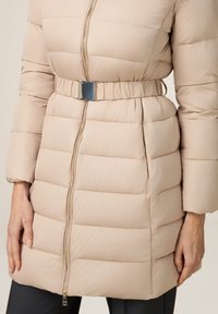 Oltre MIDI E BORDO PELOSO - Wintermantel - beige