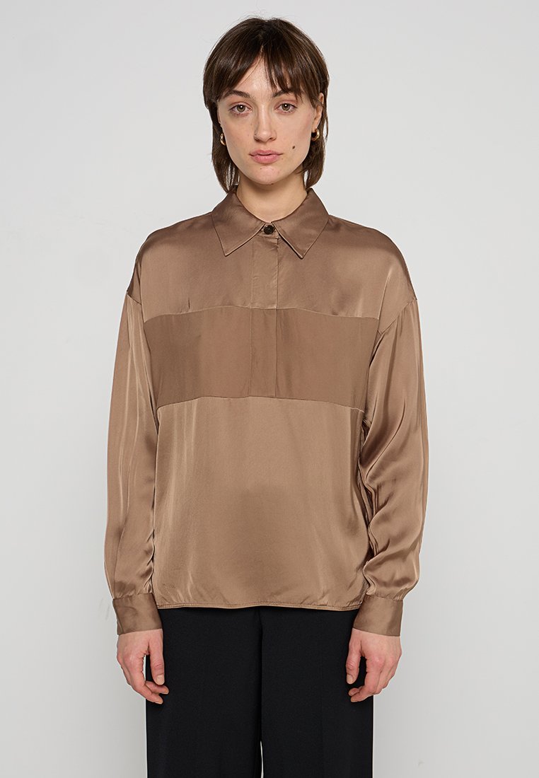 closed Blouse bruin