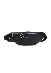 Fanny pack en simili cuir noir au design courbé, avec une fermeture éclair argentée, une sangle réglable et un logo en relief sur le devant.