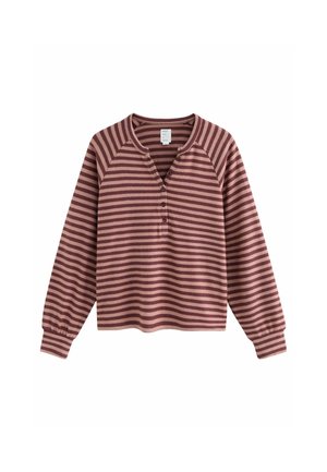 Tricou cu mânecă lungă cu dungi, în nuanțe de roz prăfuit și mauve, având un decolteu în formă de V cu patru nasturi, mâneci raglan și manșete elastice. Textură din țesătură moale.