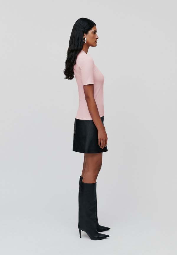 KRISTIN - Basic T-shirt - strawberry cream4