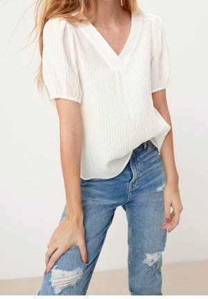 Blouse - off-white
