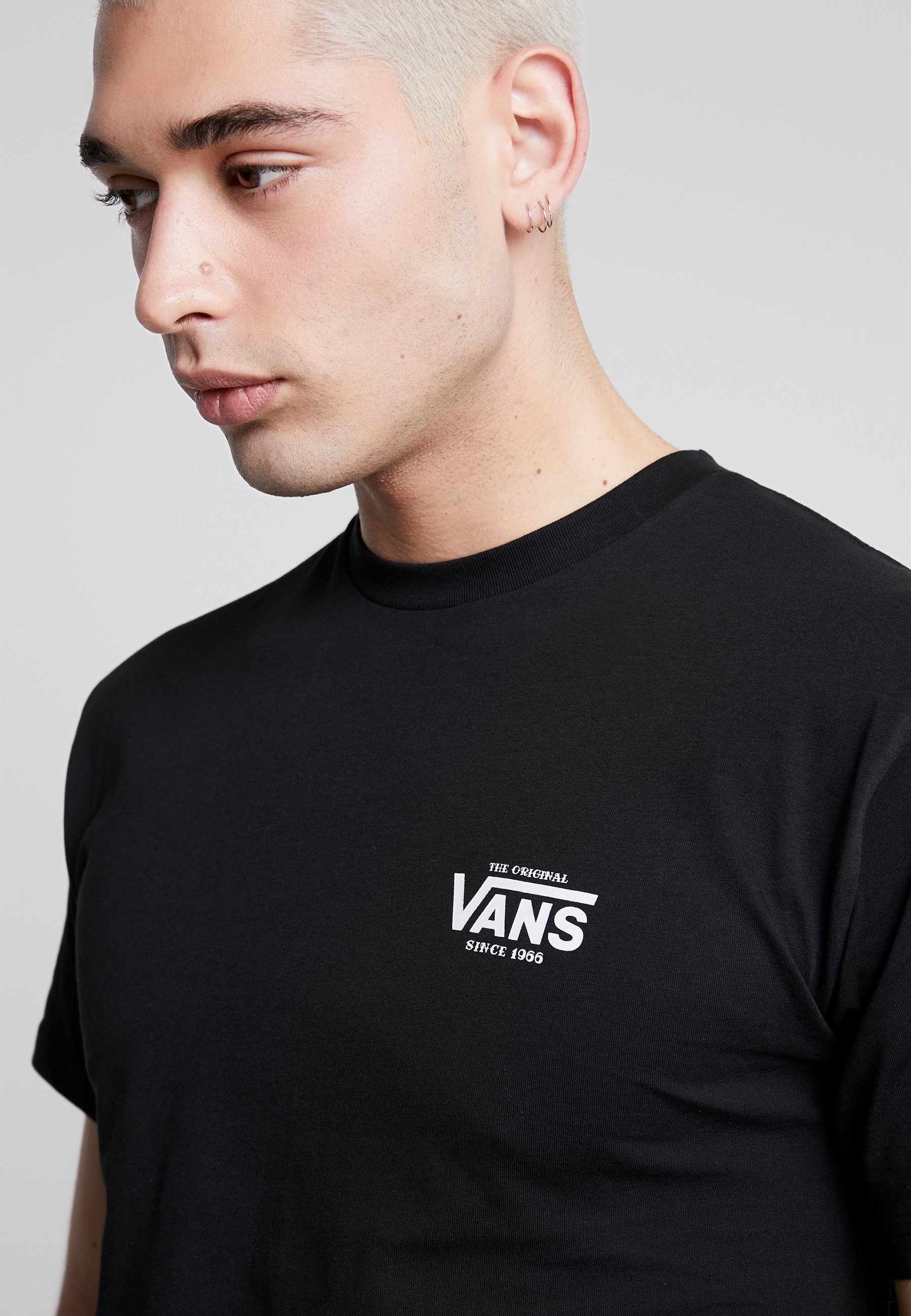 Vans LOST AT SEA T shirts med print black Zalando.no Vans SPIRIT - T-shirts med print - black