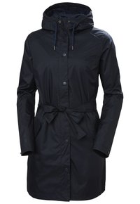 Giacca navy resistente all'acqua con cappuccio, coulisse regolabile, chiusura frontale con bottoni, vita con cintura e tasche laterali.