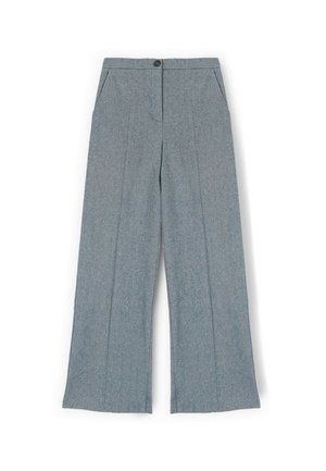 Lichtblauwe wijde broek met een gestructureerde stof, twee zijzakken, een knoop aan de voorkant en zichtbare plooidetails.