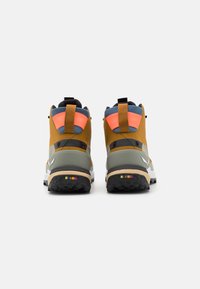 Salewa PUEZ 2 MID - Matkajalatsid - golden brown/shadow