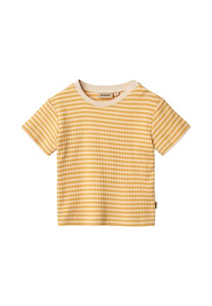 Gelbes gestreiftes T-Shirt mit kurzen Ärmeln, ribbeliger Textur, rundem Halsausschnitt und zwei Knopfakzenten an der Schulter. Markenlabel innen sichtbar.