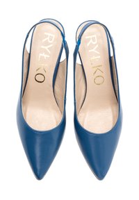 Siniset nahkaiset slingback-kengät, joissa on teräväkärkinen muotoilu, sileä pinta ja vaaleanbeige sisäpohja. Kengissä on kultaiset brändäykset.