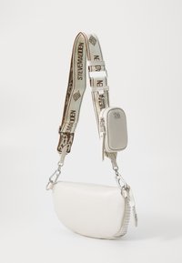 Steve Madden BCLARKES SET - Cross body bag - bone/silver-coloured