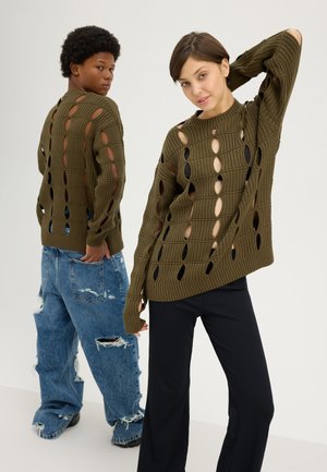 YOURTURN UNISEX - Strickpullover - olive