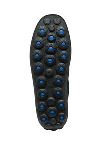 Suela de zapato con material de goma negra; presenta almohadillas de tracción circulares con acentos azules; superficie texturizada para un buen agarre y estabilidad.