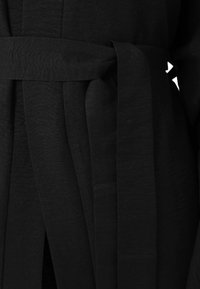 Modanisa BENIN czarny