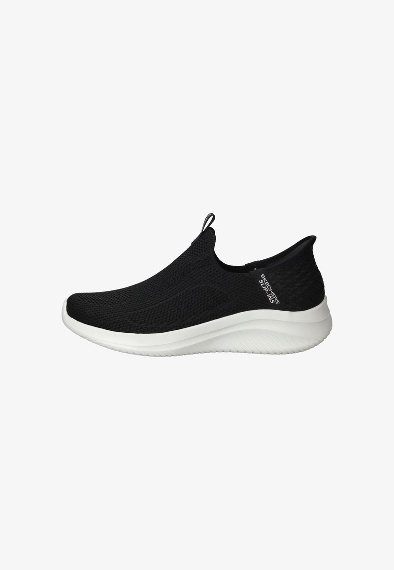 Sorte slip-on sneakers med en teksturert mesh-overdel og hvit såle. Har en bakre oppdragingsløkke og subtil merkevare på siden. Glatt, lett design.