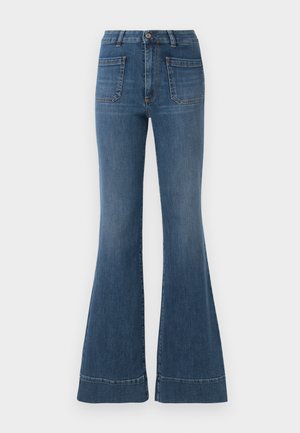 Blå jeans med utvidet ben i middels vask, med høy midje, fem lommer og lett falming rundt knærne og lårene.