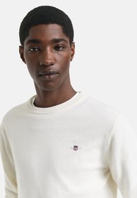 GANT SUPERFINE CREW NECK - Strickpullover - cream
