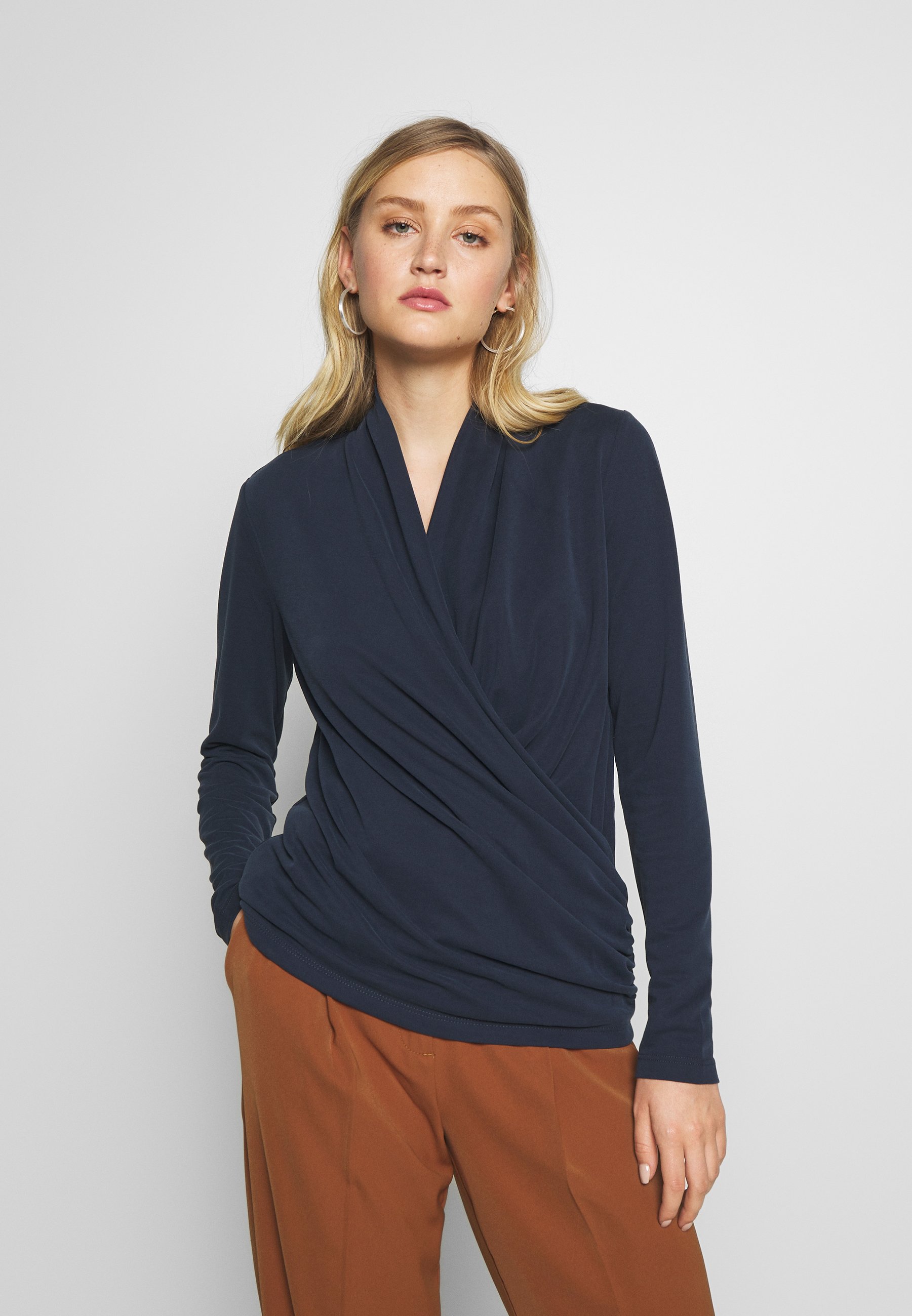 InWear ALANOIW WRAP Topper langermet marine blue Beige AlanoIW Wrap Bluse InWear Bluser - Dameklær er billig