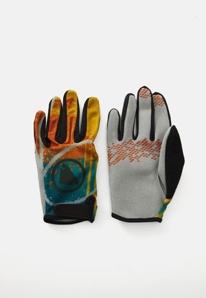 Värvikad jalgrattakindad, millel on tekstuuriga oranž-kollane kangas mustade aktsentidega ja hall peopesa täpilise mustriga, et tagada haare.