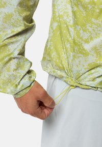 Jack Wolfskin PRELIGHT WIND - Outdoorjas - grid camo firefly