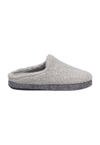 Chausson gris en tissu moelleux avec une surface texturée. Design à dos ouvert avec une semelle plate de couleur gris foncé.