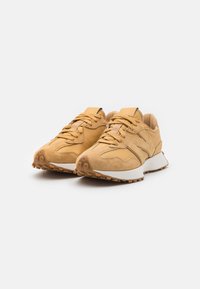 New Balance U327 UNISEX - Tossud - dolce