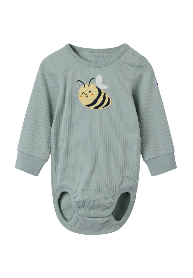 Pitkähihainen ribbikuvioitu vauvan body pehmeässä vihreässä, jossa on edessä keltainen mehiläiskuva mustilla raidoilla ja valkoisilla siivillä.