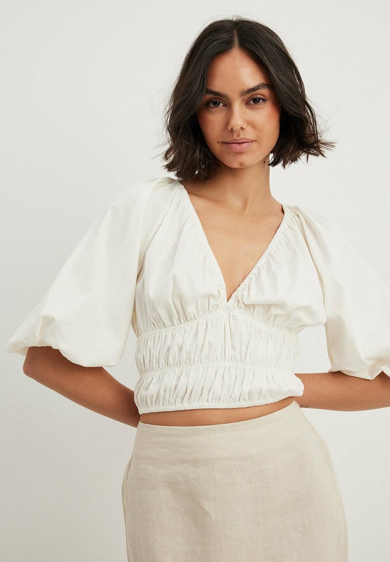 NA KD TIE FRONT PUFF SLEEVE Bluse White wei Zalando de