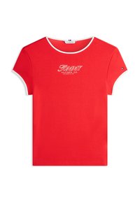 Κόκκινο βαμβακερό μπλουζάκι με κοντά μανίκια και στρογγυλή λαιμόκοψη. Διαθέτει λευκή εκτύπωση λογότυπου στο μπροστινό μέρος και μικρό διακριτικό λογότυπο στο μανίκι.