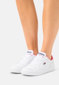 Tommy Jeans Sneakers basse - white