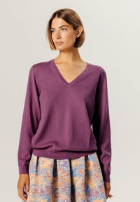 Rodier V-NECK - Strickpullover - parme chine