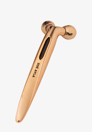 Handlicher Gesichtsroller in Roségold mit zwei runden Massagekugeln und "ZOË AYLA" Schriftzug am Griff.