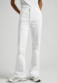 Pepe Jeans - TRIXIE - Bootcut jeans - white Miniatuurafbeelding 1