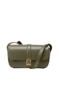 Borsa a tracolla in pelle verde oliva, forma rettangolare, patta frontale piatta con hardware dorato, tracolla regolabile, texture liscia.