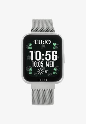 Quadratische schwarze Smartwatch mit einem silbernen Netzuhrband. Das Display zeigt Uhrzeit, Datum und Gesundheitsmetriken in Grün und Weiß an. Markenname: LIU·JO.