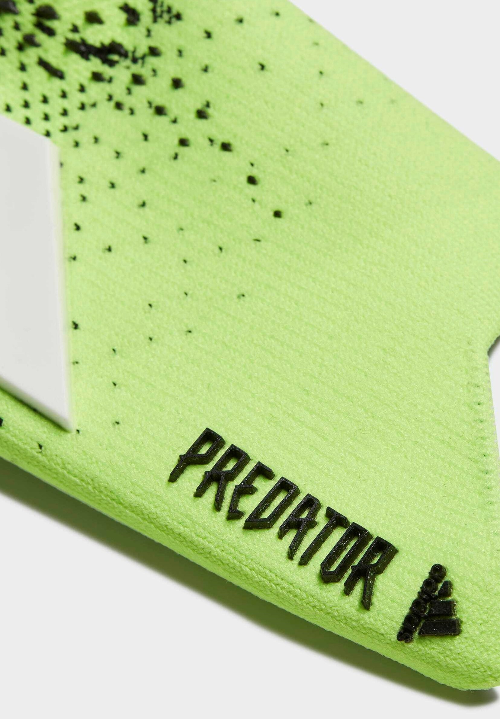 guantes predator verdes