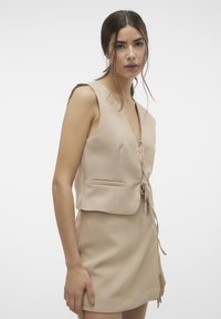 Vero Moda VMROSE TIE VEST - Chaleco - beige