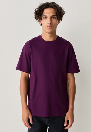 Next, T-SHIRT - Základné tričko - purple fig